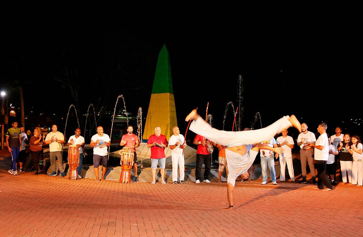 Encontro de capoeira promove três dias de ginga, oficinas e palestras em Foz